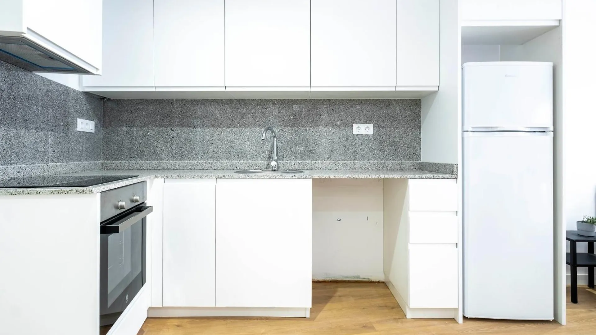 Estudio Cerca De Camp Nou L'Hospitalet de Llobregat Apartment